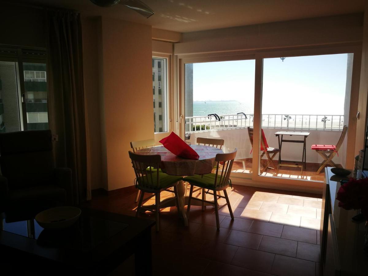 Apartamentos Playa Valdelagrana Эль-Пуэрто-де-Санта-Мария Экстерьер фото